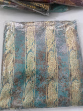 Coupon tessuto 3 metri grigio turchese con fasce damascate oro