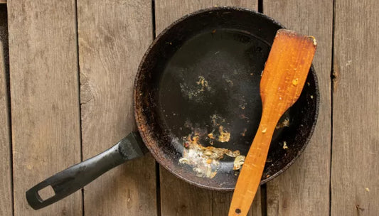 L'Importanza Vitale di Aggiornare Gli Utensili da Cucina Bruciati o Danneggiati