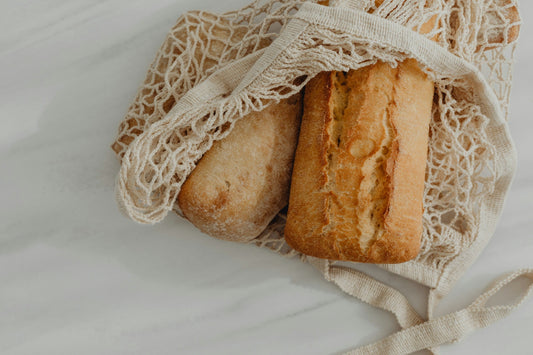 Pane marocchino batbout in cesta per ricette Zahiali