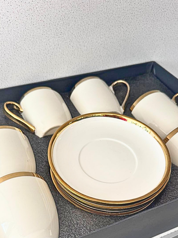Set di Tazze Tazzine in Porcellana Bianca e Oro - 12 Pezzi con Piattini