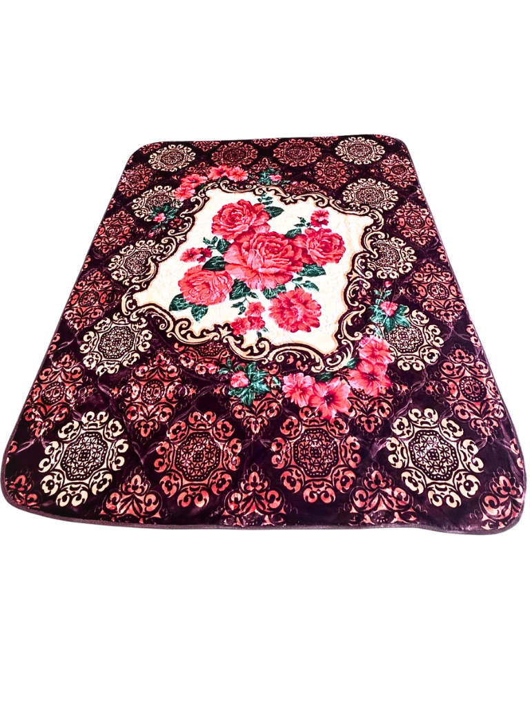 Coperta matrimoniale prugna e oro vista completa