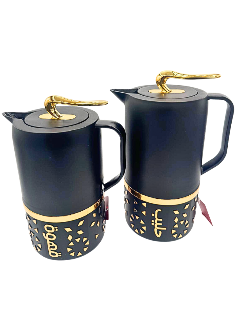 Coppia di caraffe termiche nere con finitura opaca e dettagli oro