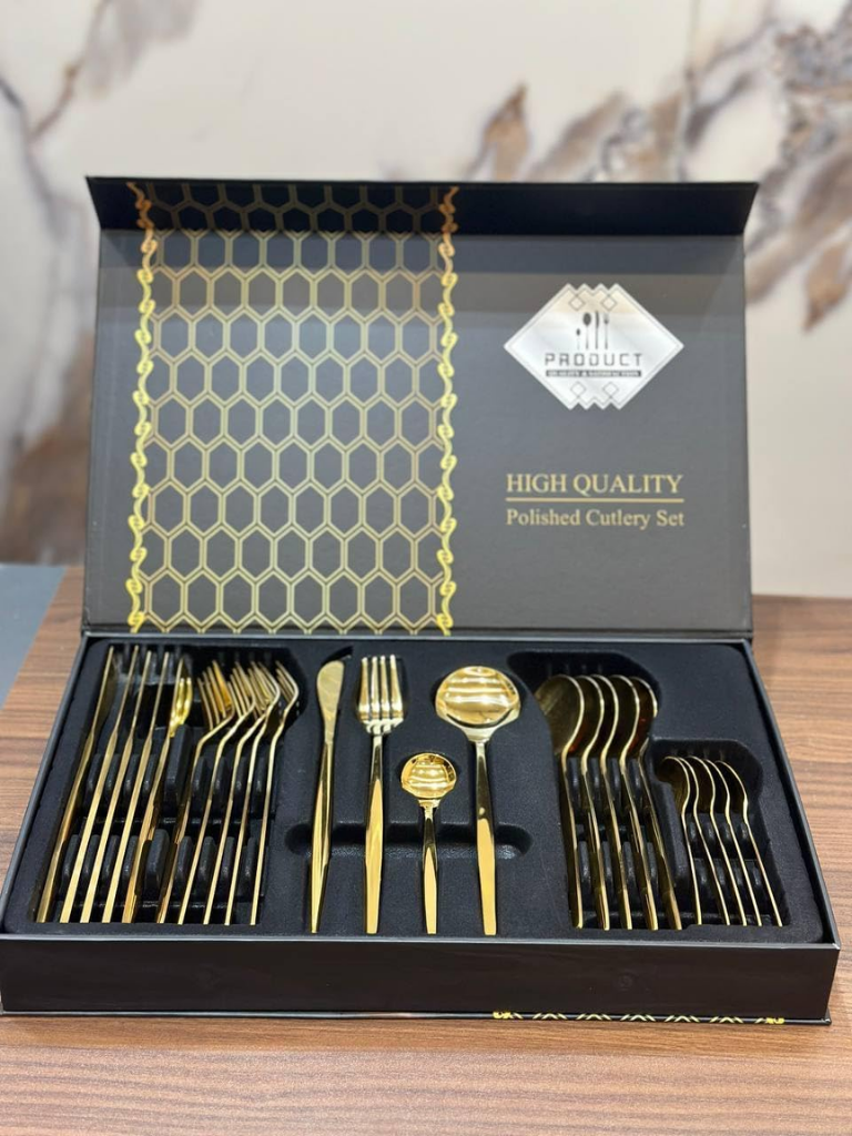 Set Posate 36 Pezzi in Acciaio Inox Dorato
