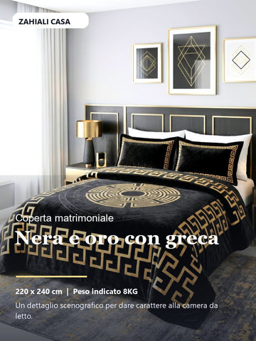 Coperta matrimoniale nera e oro con greca in camera da letto