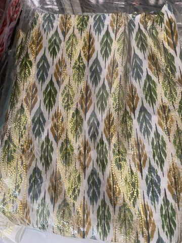 Coupon Tessuto 3 Metri Crema Verde con Motivo Ikat Oro - dettaglio della fantasia