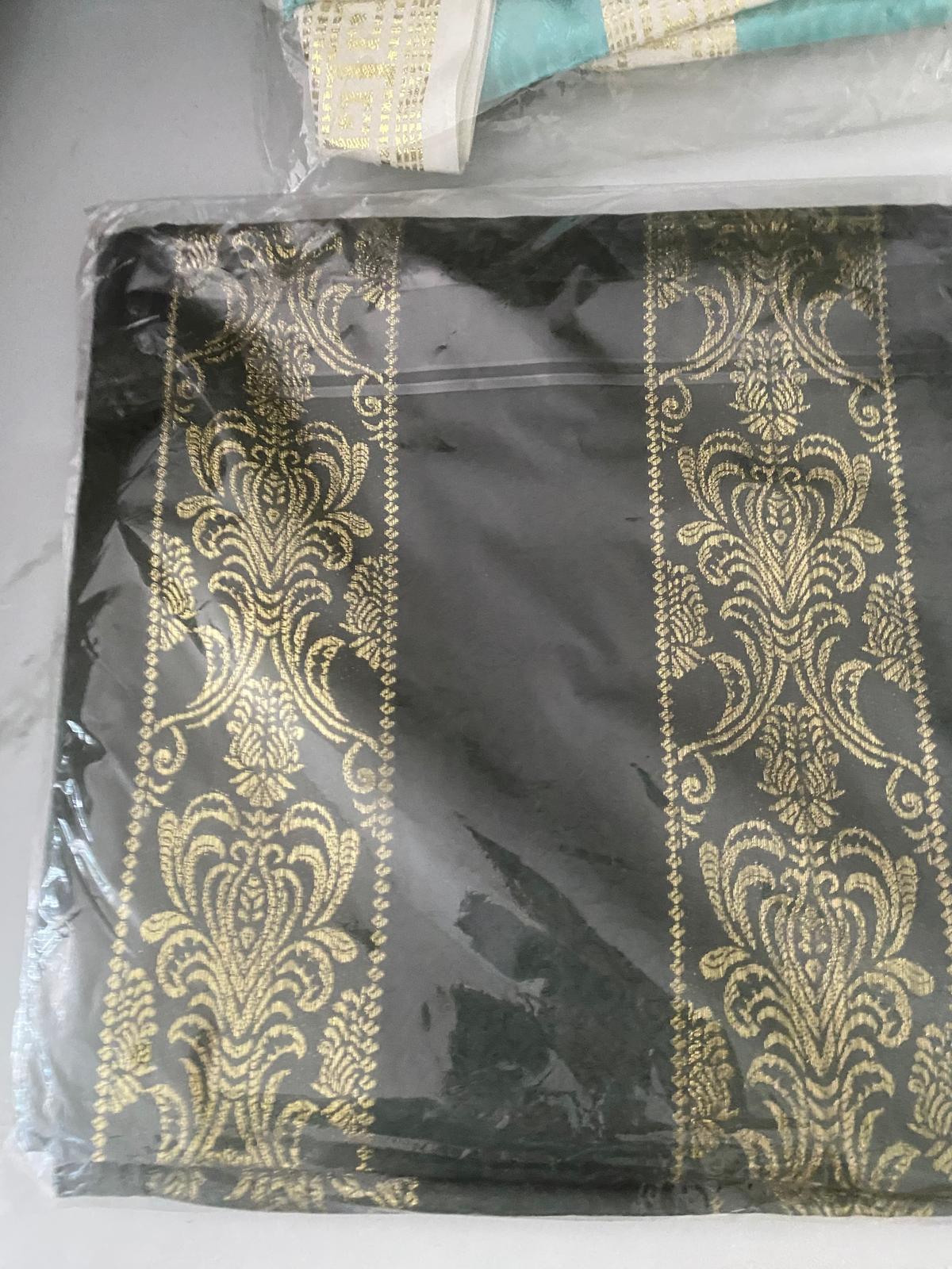 Coupon Tessuto 3 Metri Nero Grigio con Fasce Damascate Oro - tessuto da 3 metri